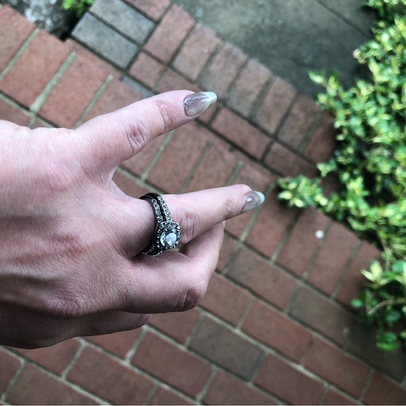Bridal Set; Stainless Steel (Dark); Zircon; Size 8 - Picture 8 of 10